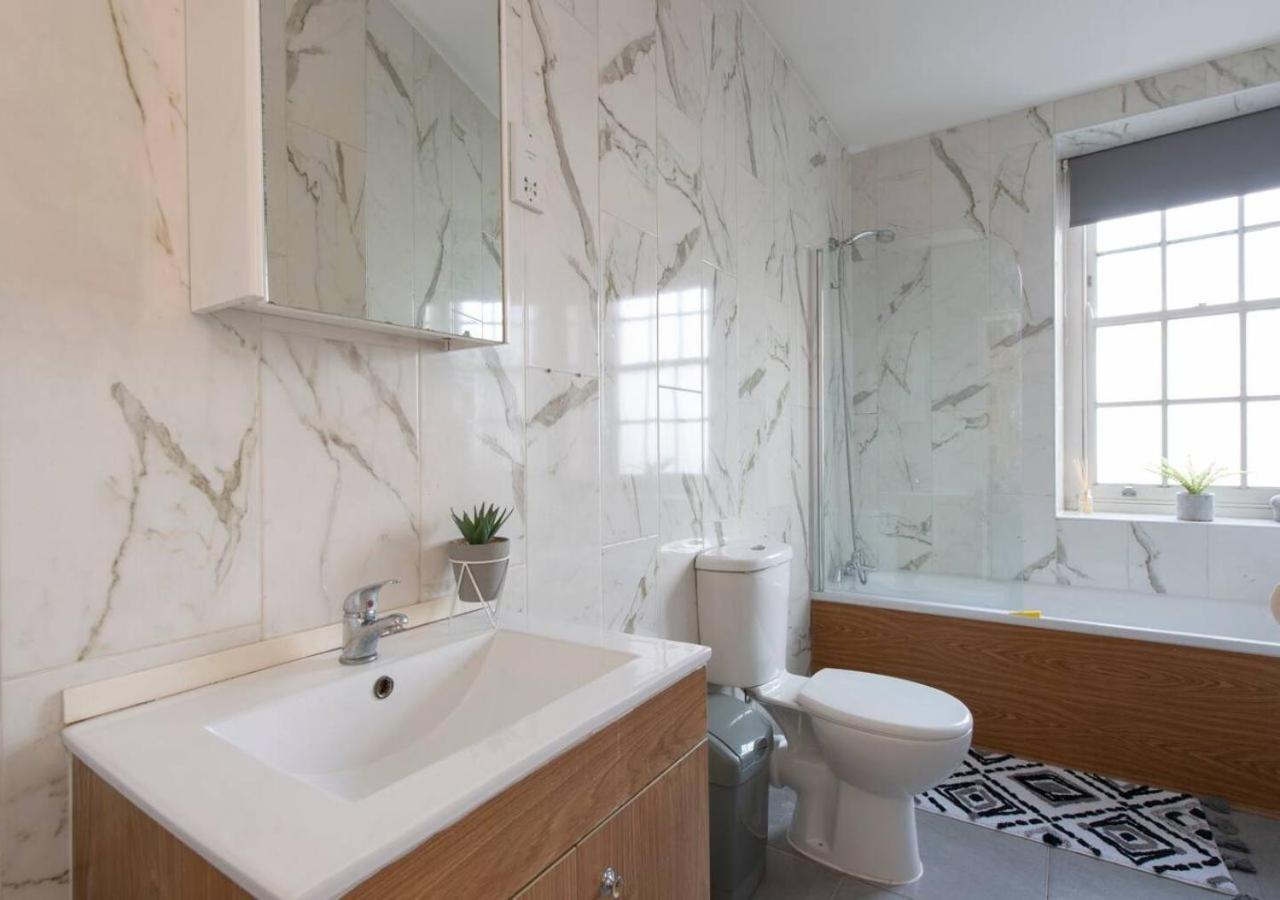 Welcoming And Radiant - One Bedroom In The Heart Of South Appartamento